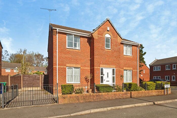 4 Bedroom Detached House For Sale In Redvale Drive, Salford, Greater Manchester, M7