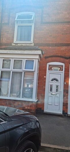 3 Bedroom Terraced House To Rent In Redvers Road, Birmingham, B9
