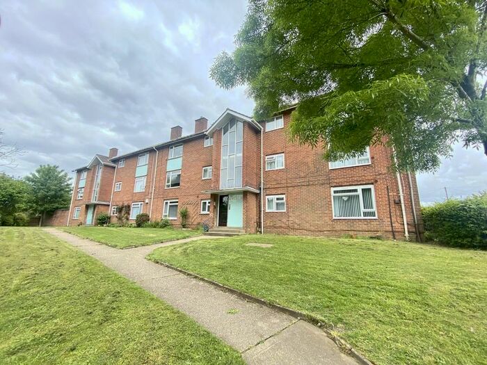 2 Bedroom Apartment To Rent In Moore Avenue, Bournemouth, BH11