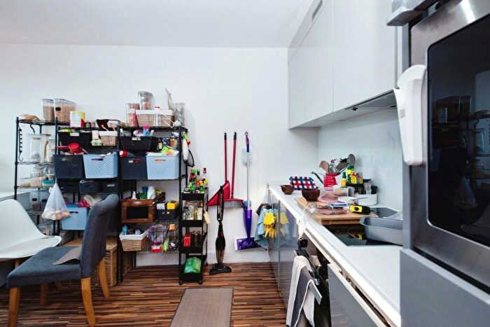 1 Bedroom Apartment For Sale In Chester Road, Old Trafford, Manchester, M16