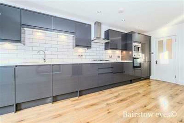 3 Bedroom House To Rent In Michigan Avenue, Manor Park, E12