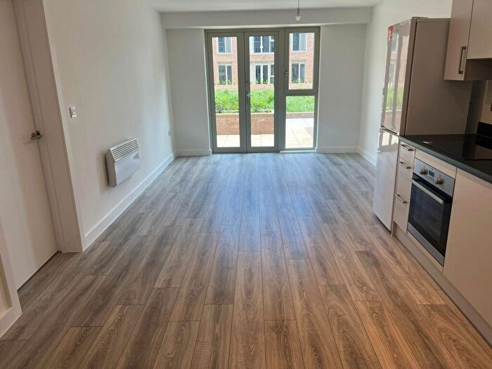 1 Bedroom Apartment To Rent In Boulevard Plaza, Bristol Street, B5
