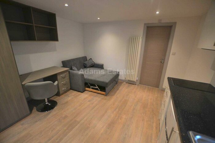 Studio To Rent In Cholmeley Road, Reading, RG1
