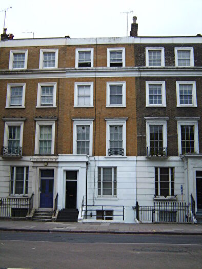 1 Bedroom Flat To Rent In Oakley Square, Camden, London, NW1