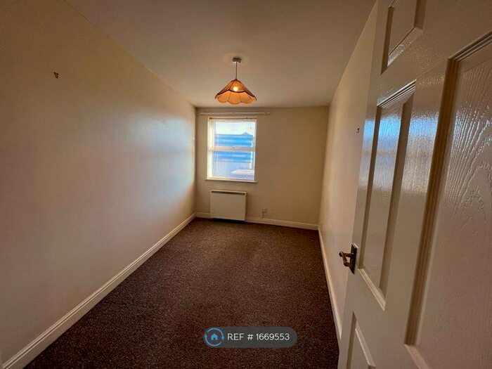 2 Bedroom Flat To Rent In Gillibrand Street, Chorley, PR7