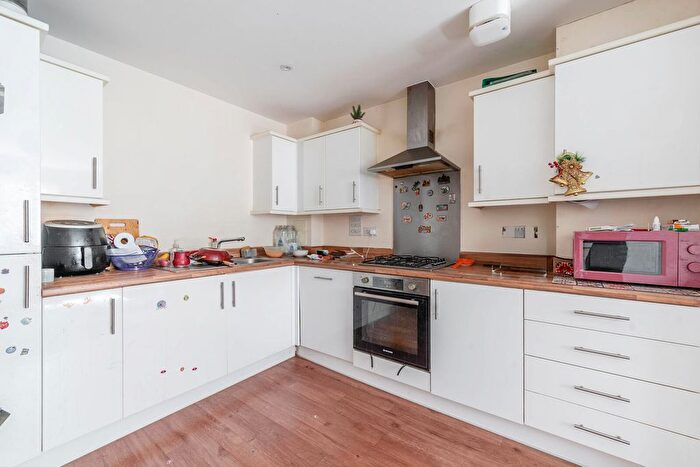1 Bedroom Flat To Rent In Ley Farm Close, Watford, Watford, WD25