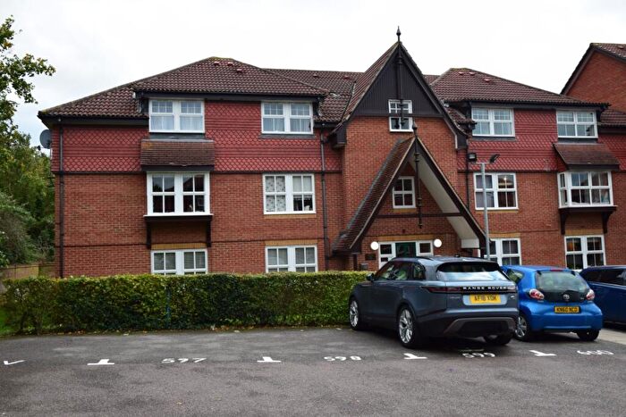 2 Bedroom Apartment To Rent In Flat Stokesay Court Grange Cresc, Dartford, DA2