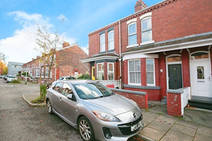 3 Bedroom Terraced House For Sale In Premier Street, Manchester, M16