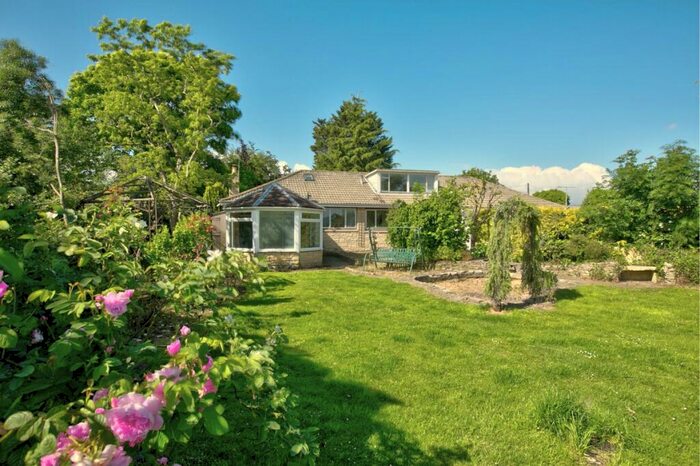 4 Bedroom Bungalow To Rent In New Barn Lane, Cheltenham, Gloucestershire, GL52