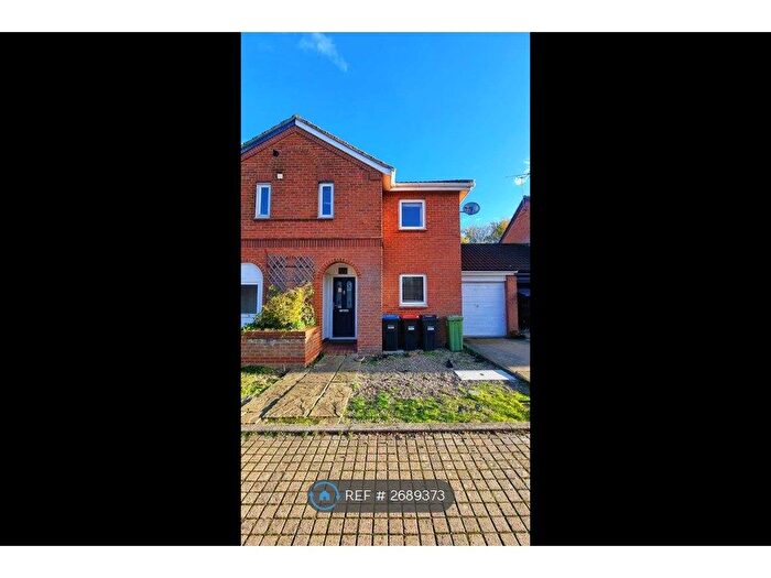 3 Bedroom Semi Detached House To Rent In Quantock Crescent, Emerson Valley, Milton Keynes, MK4