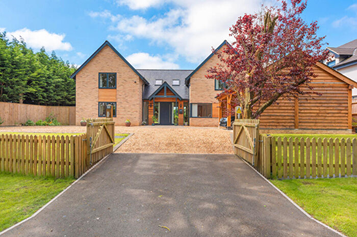 5 Bedroom Detached House For Sale In Caxton End, Eltisley, St. Neots, Cambridgeshire, PE19