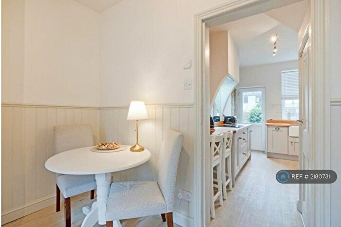 2 Bedroom Terraced House To Rent In Wellington Road, Ilkley, LS29