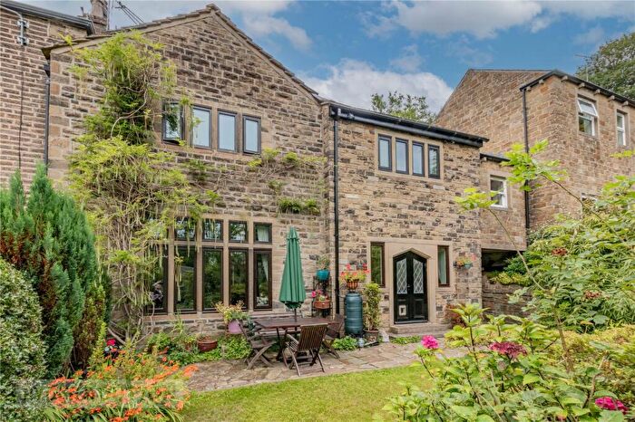 3 Bedroom Terraced House For Sale In Delph Lodge, Huddersfield Road, Delph, Saddleworth, OL3