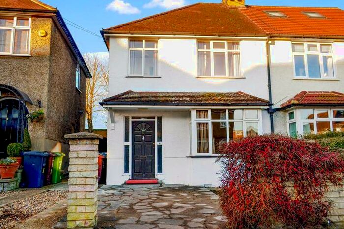 3 Bedroom House To Rent In Roland Street, St Albans AL1