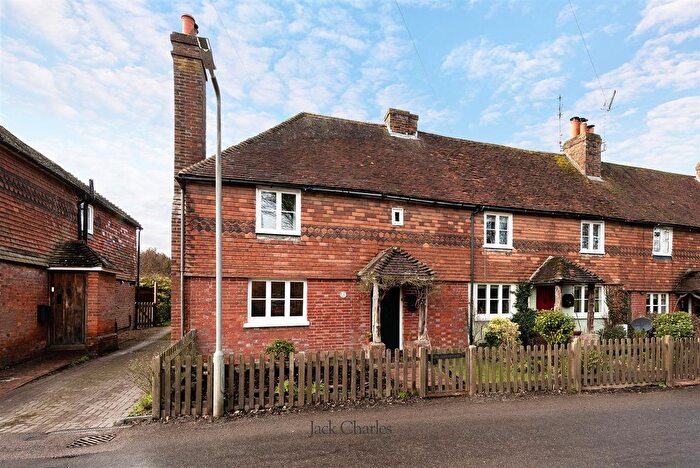 3 Bedroom End Terrace House For Sale In Riding Lane, Hildenborough, Tonbridge, TN11