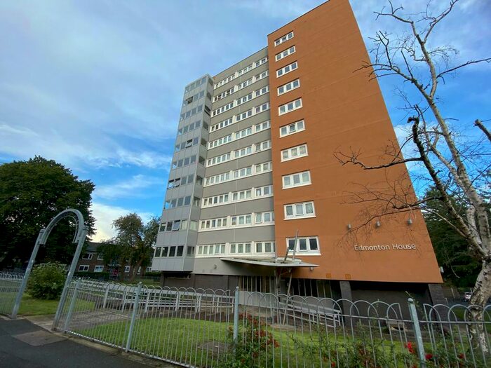 2 Bedroom Flat For Sale In Benmore Avenue, Edgbaston, Birmingham, B5