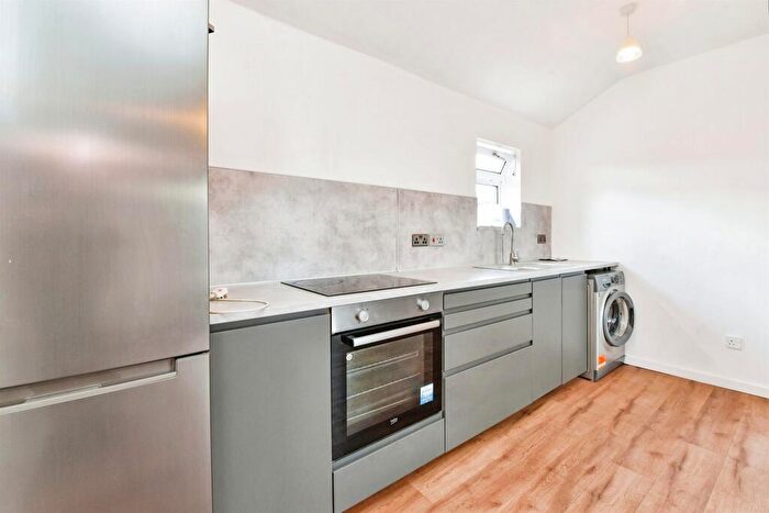 1 Bedroom Flat For Sale In Shails Lane, Trowbridge, BA14