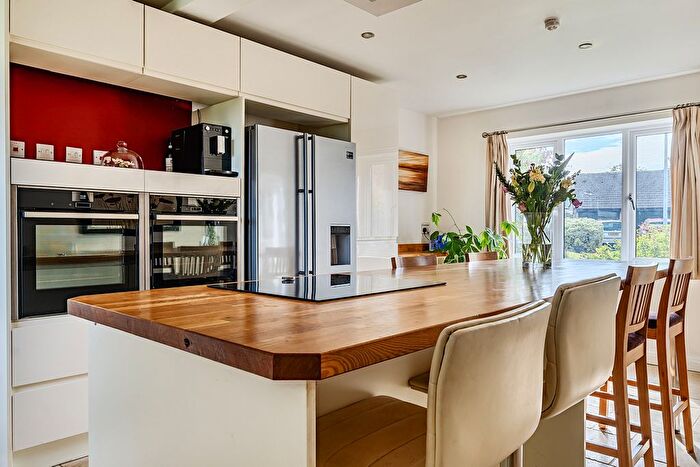 4 Bedroom Detached House For Sale In Blicks Close, Hullavington, SN14