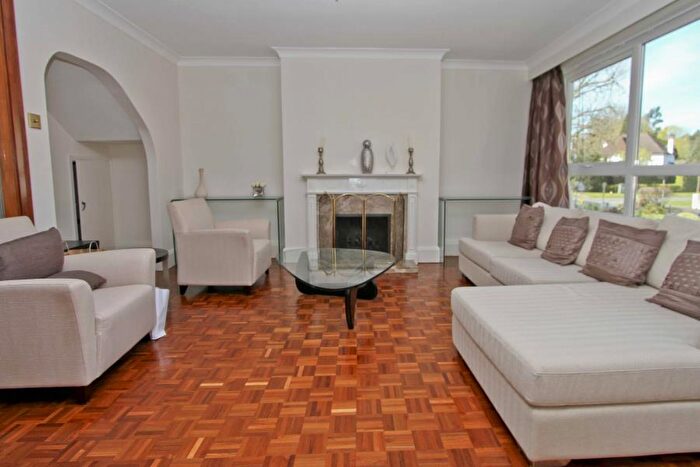 3 Bedroom Flat To Rent In Penn House, Moor Park, HA6