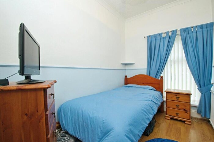 3 Bedroom Terraced House For Sale In Oakdale Terrace, Tonypandy, CF40