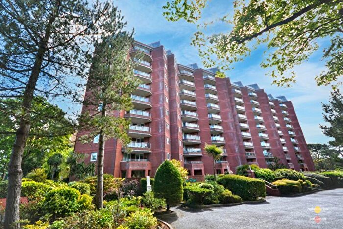 2 Bedroom Flat For Sale In Flat Green Park, Manor Road, Bournemouth, Dorset, BH1