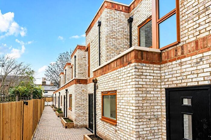 2 Bedroom House For Sale In Fenham Road, Peckham, SE15