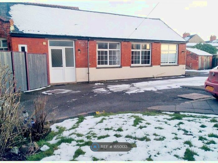 2 Bedroom Bungalow To Rent In Owen Street, Coalville, LE67