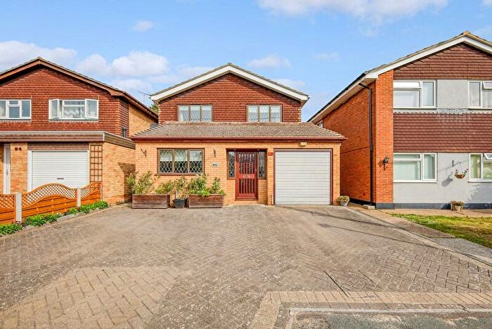 4 Bedroom Detached House For Sale In Alexandra Road, Rochford, Essex, SS4