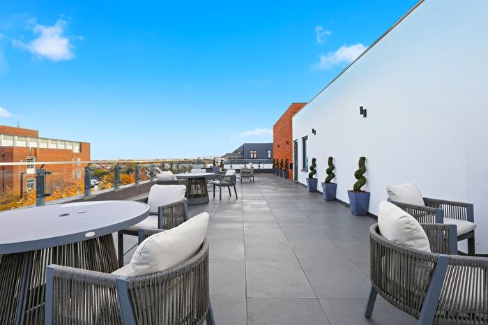 1 Bedroom Flat For Sale In New Street, Aylesbury, HP20