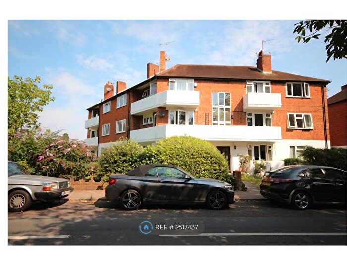 2 Bedroom Flat To Rent In River Road, Taplow, SL6