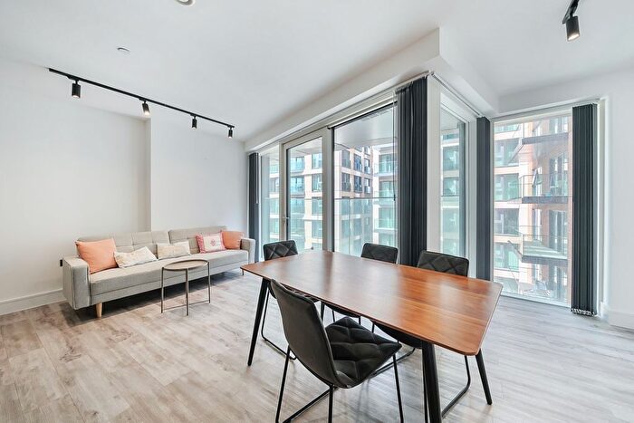 1 Bedroom Flat To Rent In Portal Way, London, W3