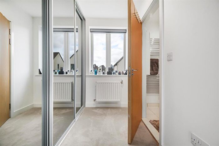 5 Bedroom Detached House For Sale In Haricot Vale Road, Bicester, OX27