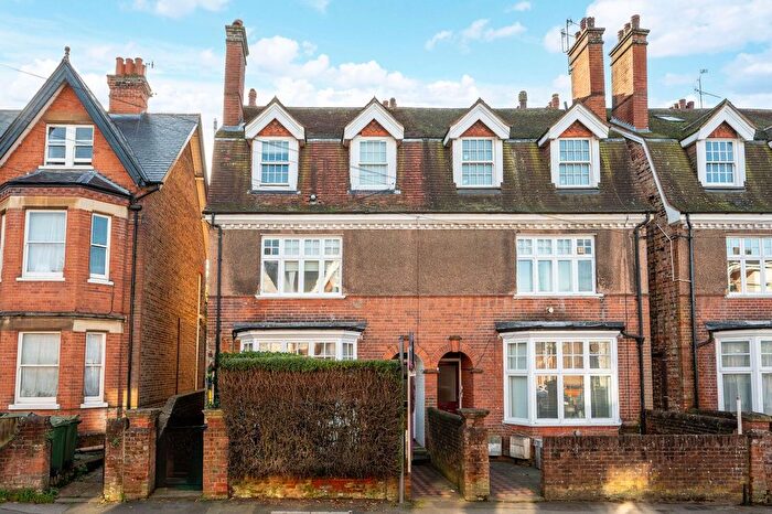 1 Bedroom Flat To Rent In York Road, Guildford, GU1