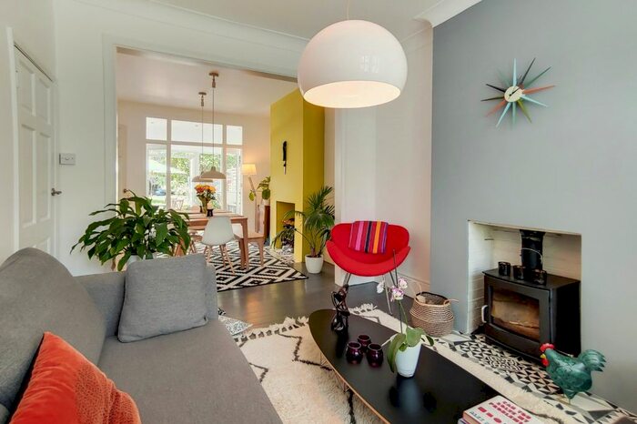 4 Bedroom Semi-Detached House To Rent In Arrol Road, Beckenham, BR3