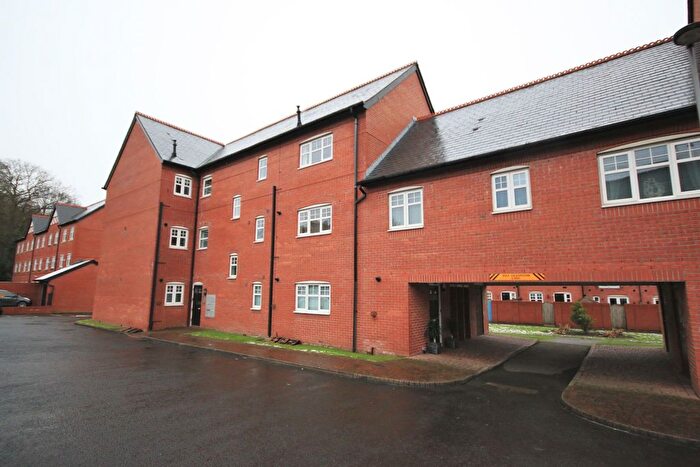 2 Bedroom Property To Rent In Alden Close, Standish, Wigan, WN1