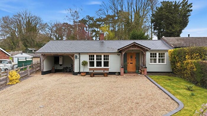 3 Bedroom Semi-Detached Bungalow For Sale In Fynn Lane, Tuddenham, IP6