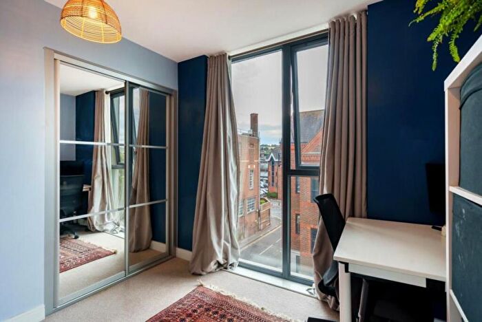 2 Bedroom Apartment To Rent In Leapale Lane, Guildford, GU1