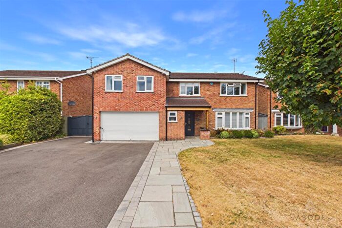 5 Bedroom Detached House For Sale In Meadow View, Rolleston-on-Dove, Burton-on-Trent, DE13
