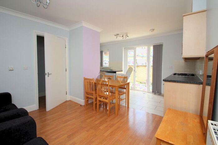 1 Bedroom Flat To Rent In Sussex Way, London, N19