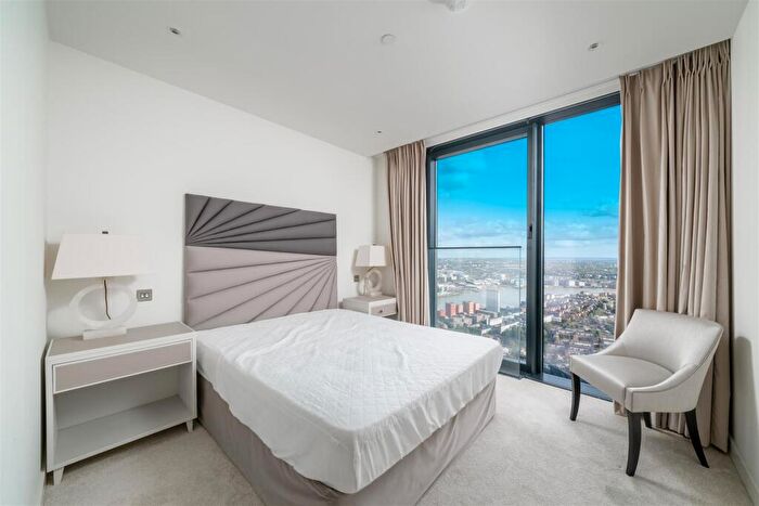 3 Bedroom Apartment To Rent In Hampton Tower, South Quay Plaza, London, E14