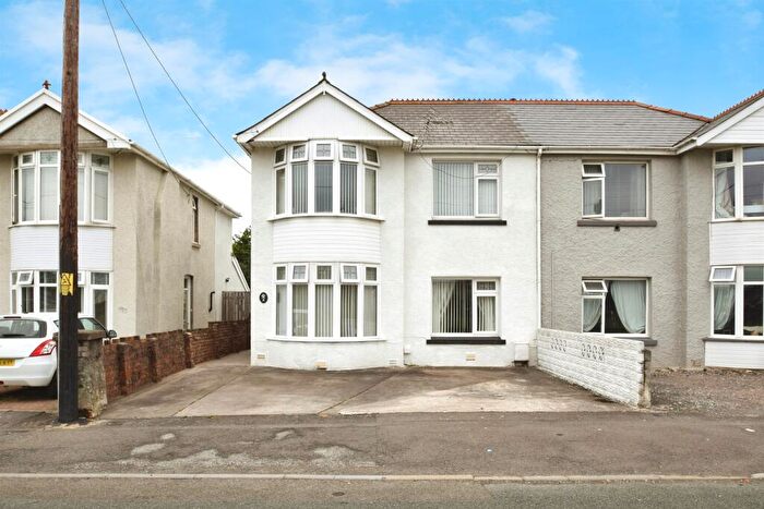 3 Bedroom Semi-Detached House For Sale In Brynglas Terrace, Pyle, Bridgend, CF33