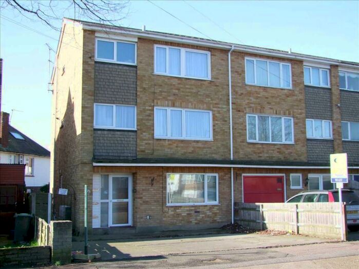 1 Bedroom Apartment To Rent In Hadleigh Road, Leigh On Sea, SS9