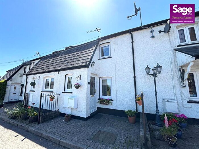 1 Bedroom Cottage For Sale In Tram Road, Upper Cwmbran, Cwmbran, NP44