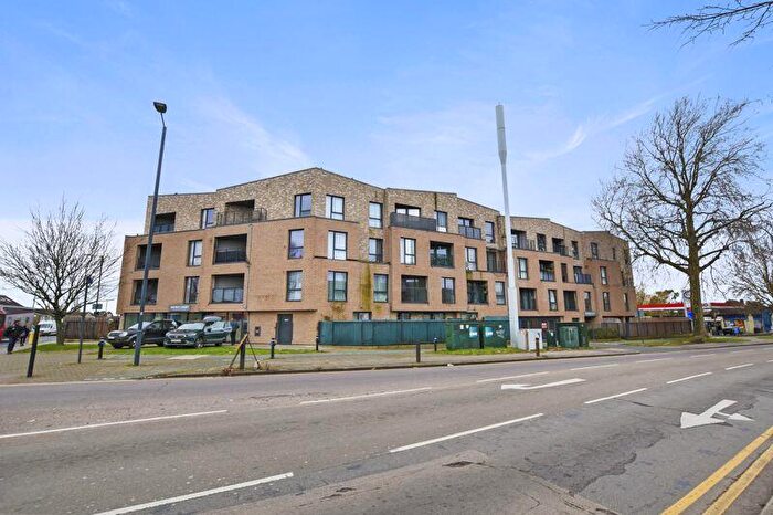 2 Bedroom Flat For Sale In Eastcote Lane, Harrow, HA2