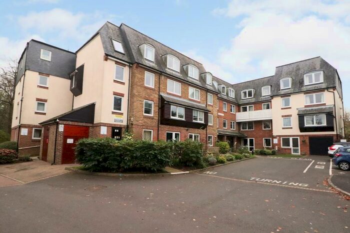 1 Bedroom Apartment To Rent In Mill Bay Lane, Horsham, RH12