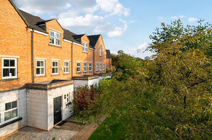 4 Bedroom Terraced House For Sale In Mansion Gate, Chapel Allerton, Leeds, LS7