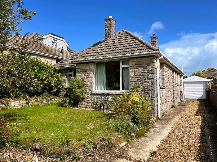 2 Bedroom Detached Bungalow For Sale In Bay Crescent, Swanage, Dorset, BH19