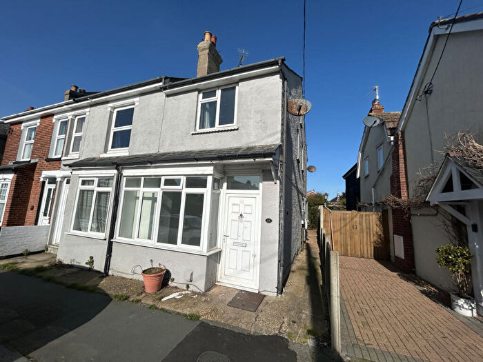 1 Bedroom Flat To Rent In Station Road, Brightlingsea, CO7