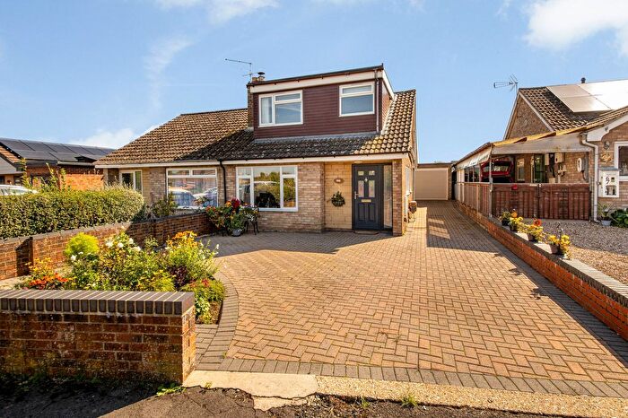 3 Bedroom Semi-Detached Bungalow For Sale In Crafts End, Chilton, OX11