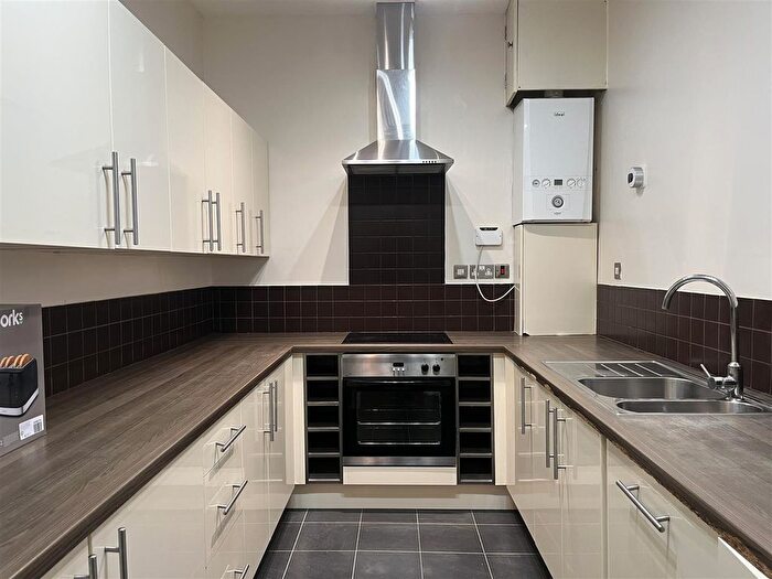 6 Bedroom Flat To Rent In George House, Osborne Road, NE2